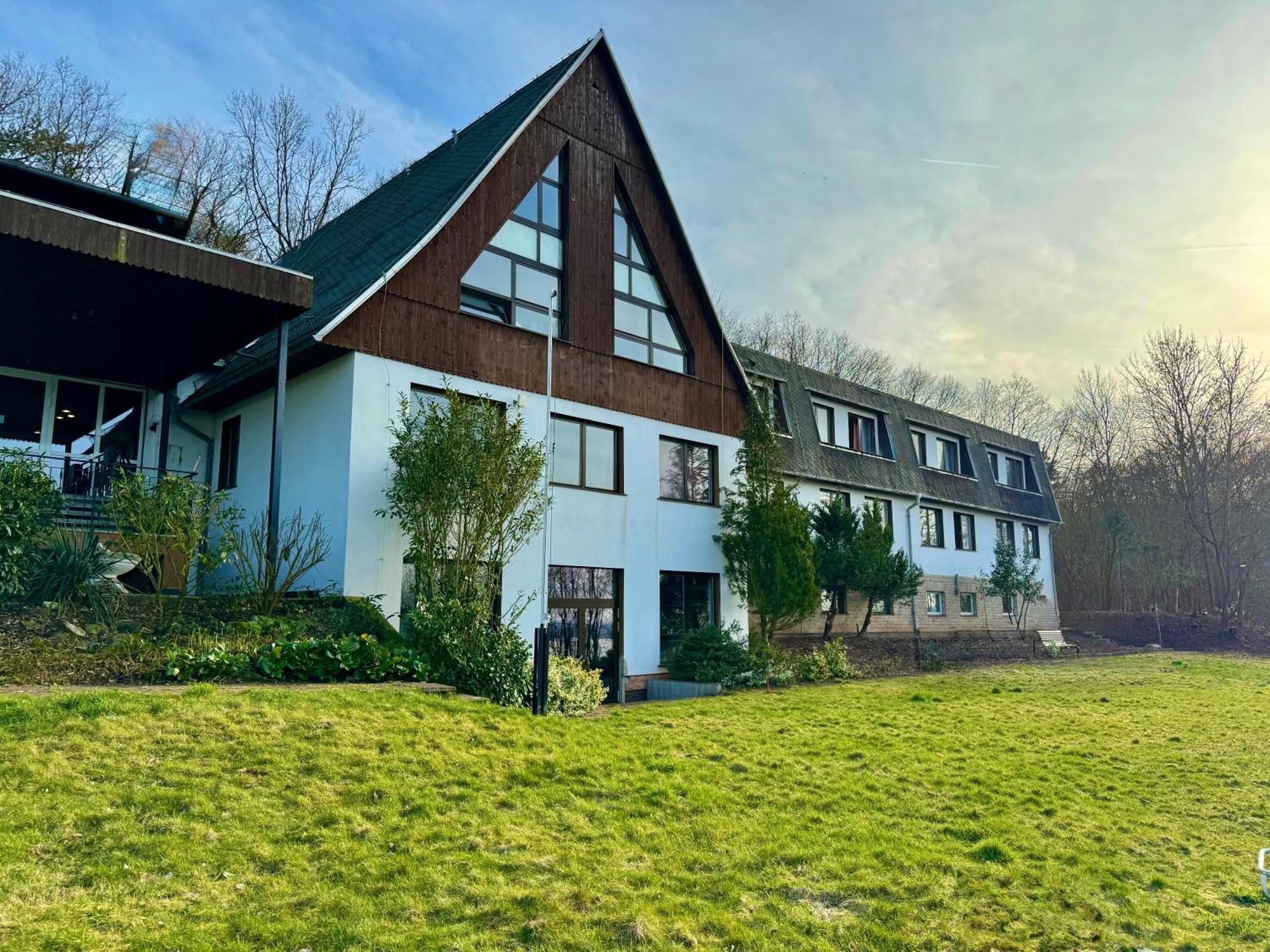 Land-Gut-Hotel Barbarossa Келбра Экстерьер фото