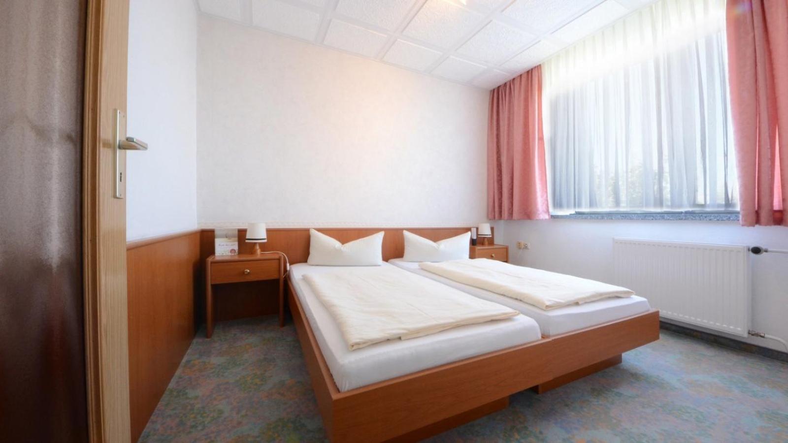 Land-Gut-Hotel Barbarossa Келбра Экстерьер фото