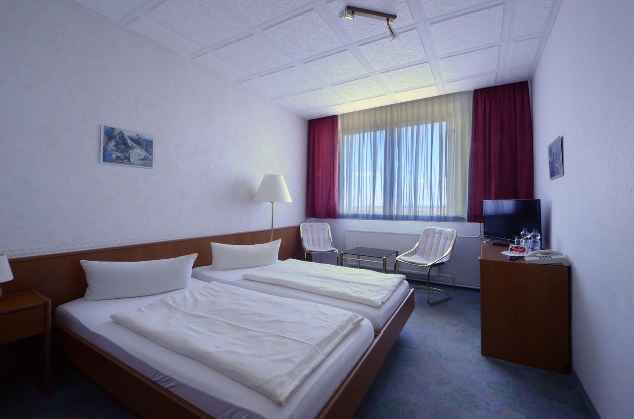 Land-Gut-Hotel Barbarossa Келбра Экстерьер фото