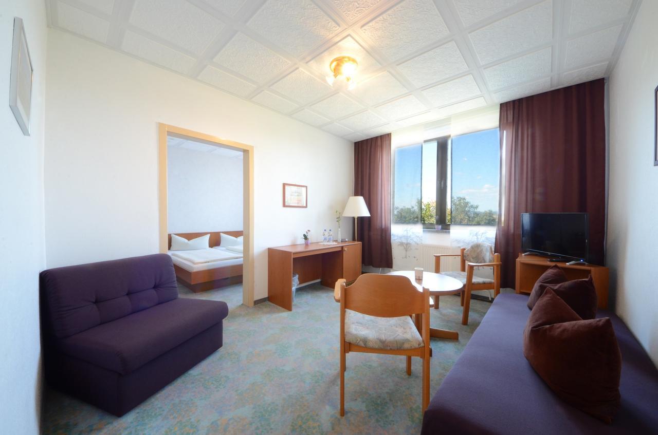 Land-Gut-Hotel Barbarossa Келбра Экстерьер фото