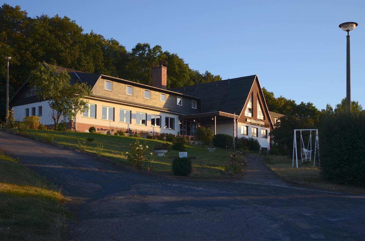 Land-Gut-Hotel Barbarossa Келбра Экстерьер фото
